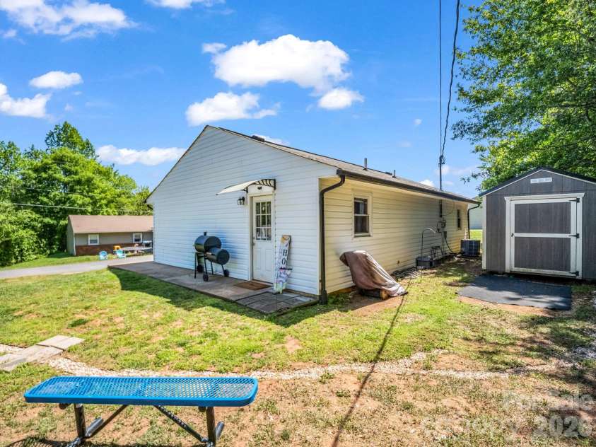 131 Winchester Drive, Ellenboro, NC 28040.  MLS# CAR4370368, YatesRealty ID 13821. 