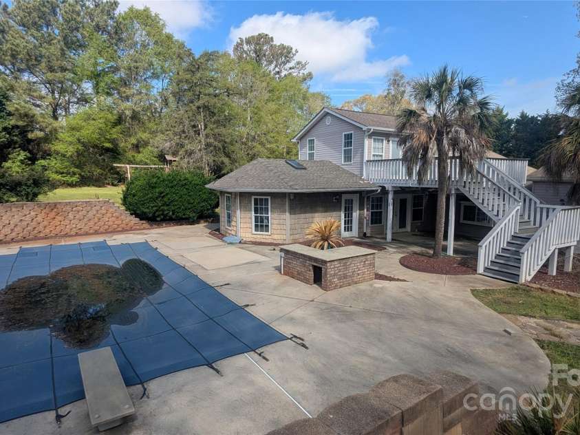 1404 Oakdale Road, Rock Hill, SC 29730.  MLS# CAR4245874, YatesRealty ID 13822. 