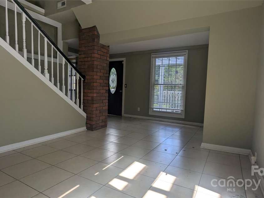 1404 Oakdale Road, Rock Hill, SC 29730.  MLS# CAR4245874, YatesRealty ID 13822. 