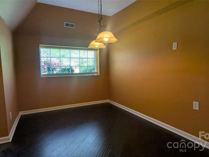 1404 Oakdale Road, Rock Hill, SC 29730.  MLS# CAR4245874, YatesRealty ID 13822. 