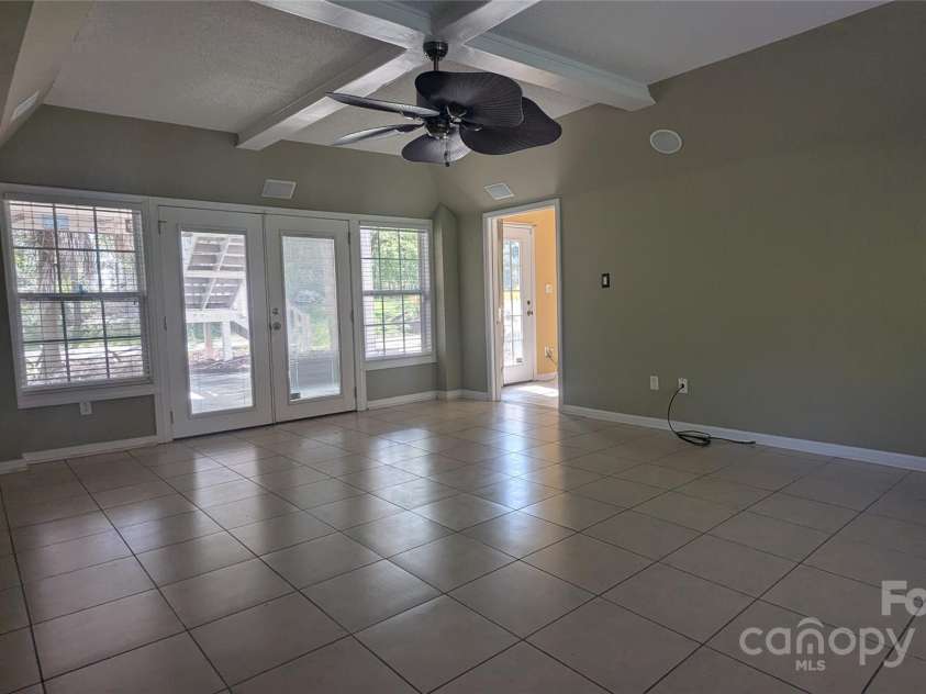 1404 Oakdale Road, Rock Hill, SC 29730.  MLS# CAR4245874, YatesRealty ID 13822. 