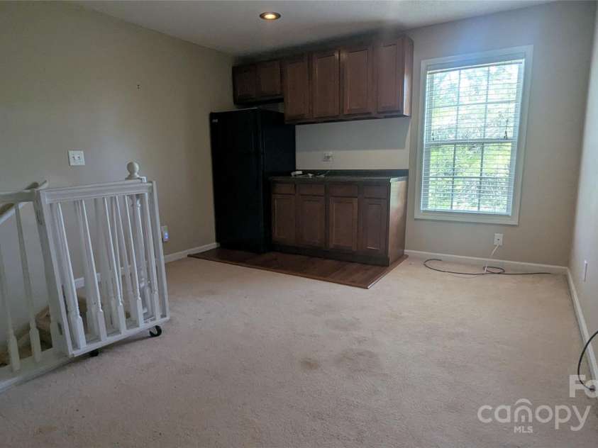 1404 Oakdale Road, Rock Hill, SC 29730.  MLS# CAR4245874, YatesRealty ID 13822. 