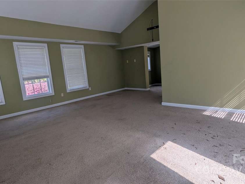 1404 Oakdale Road, Rock Hill, SC 29730.  MLS# CAR4245874, YatesRealty ID 13822. 