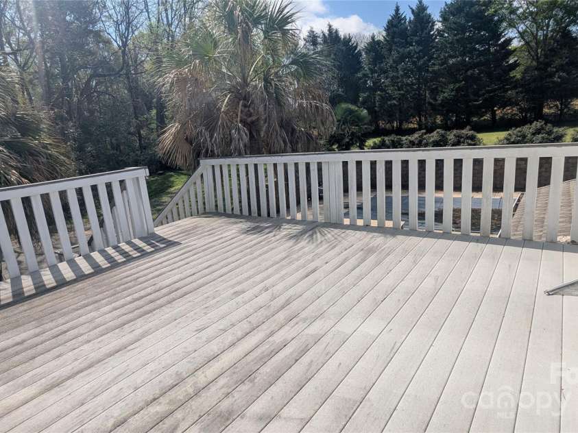 1404 Oakdale Road, Rock Hill, SC 29730.  MLS# CAR4245874, YatesRealty ID 13822. 