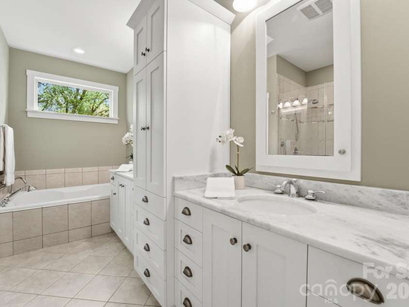 2370 Valelake Road, York, SC 29745.  MLS# CAR4366259, YatesRealty ID 13823. 