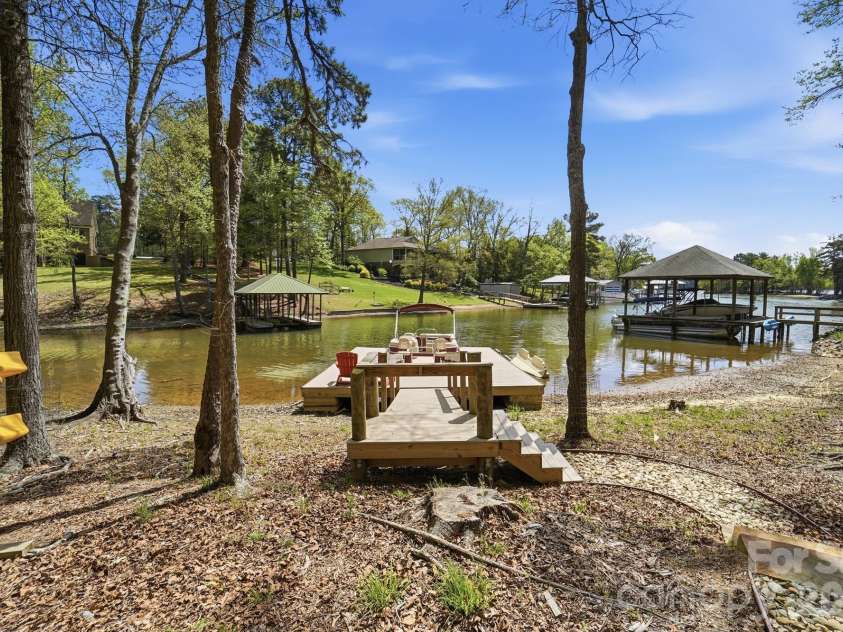 2370 Valelake Road, York, SC 29745.  MLS# CAR4366259, YatesRealty ID 13823. 