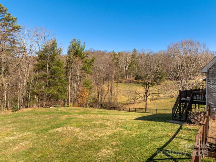 228 Forest Knoll Court, Weaverville, NC 28787.  MLS# CAR4233756, YatesRealty ID 13824. 