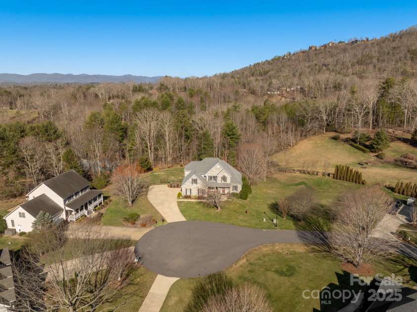 228 Forest Knoll Court, Weaverville, NC 28787.  MLS# CAR4233756, YatesRealty ID 13824. 