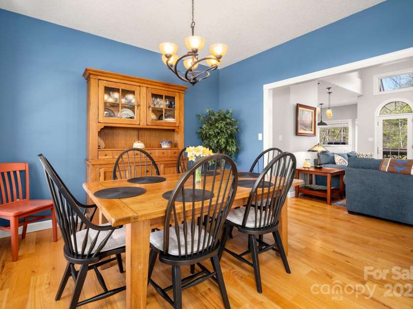 228 Forest Knoll Court, Weaverville, NC 28787.  MLS# CAR4233756, YatesRealty ID 13824. 