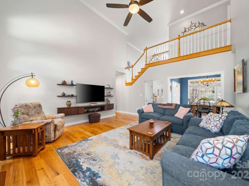 228 Forest Knoll Court, Weaverville, NC 28787.  MLS# CAR4233756, YatesRealty ID 13824. 