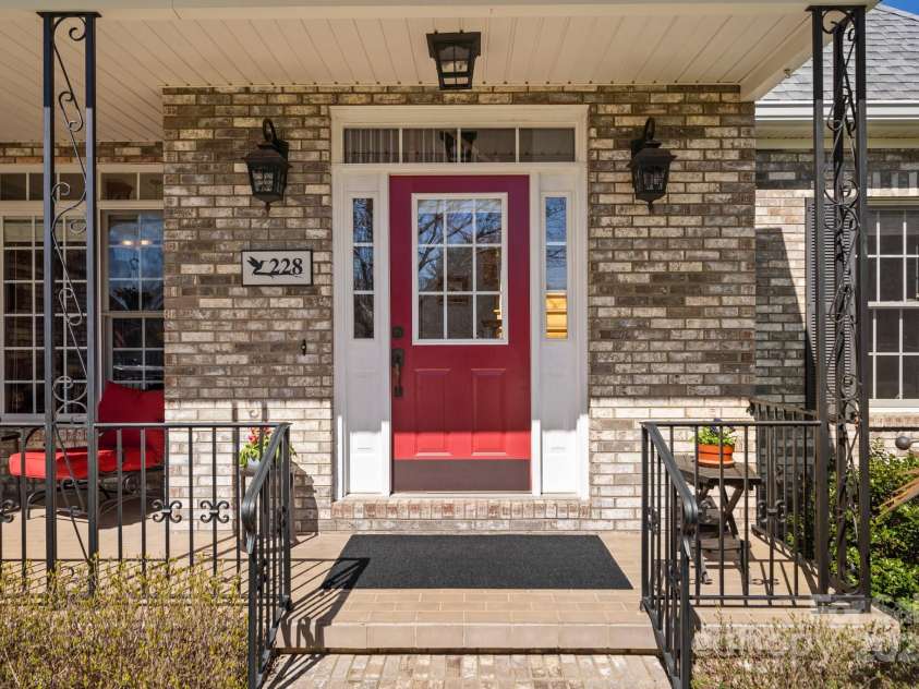 228 Forest Knoll Court, Weaverville, NC 28787.  MLS# CAR4233756, YatesRealty ID 13824. 