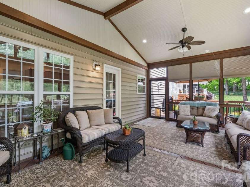 10826 Persimmon Creek Drive, Mint Hill, NC 28227.  MLS# CAR4368571, YatesRealty ID 13825. 