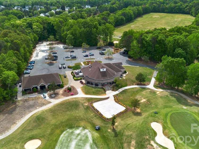 10826 Persimmon Creek Drive, Mint Hill, NC 28227.  MLS# CAR4368571, YatesRealty ID 13825. 