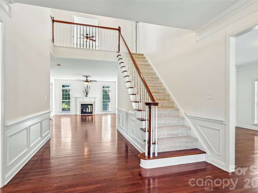 10826 Persimmon Creek Drive, Mint Hill, NC 28227.  MLS# CAR4368571, YatesRealty ID 13825. 
