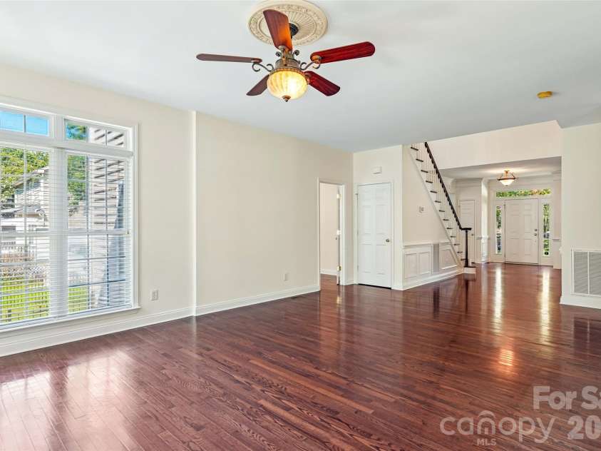 10826 Persimmon Creek Drive, Mint Hill, NC 28227.  MLS# CAR4368571, YatesRealty ID 13825. 