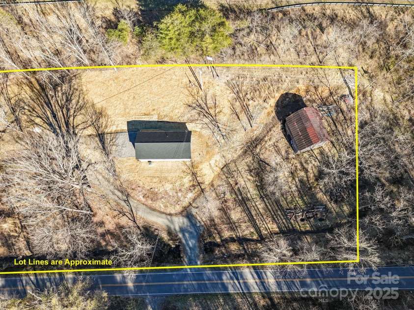 701 Old Mars Hill Highway, Weaverville, NC 28787.  MLS# CAR4224385, YatesRealty ID 13825. 