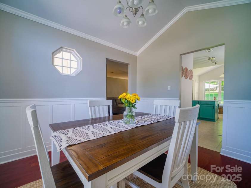 7122 Marlin Street, Gastonia, NC 28056.  MLS# CAR4257729, YatesRealty ID 13826. 