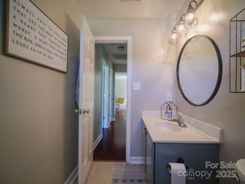 7122 Marlin Street, Gastonia, NC 28056.  MLS# CAR4257729, YatesRealty ID 13826. Hallway Full Bath
