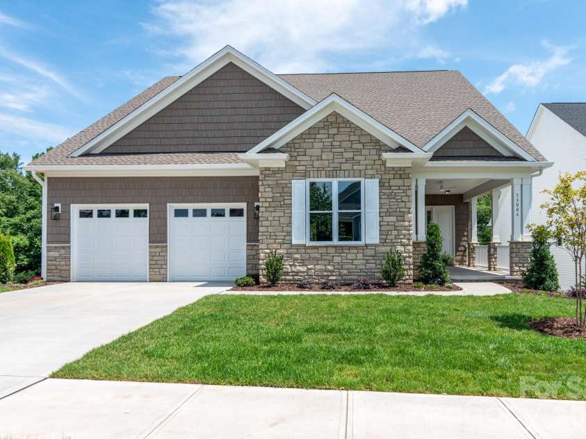 13006 Hazelbrook Lane, Cornelius, NC 28031.  MLS# CAR4333656, YatesRealty ID 1383. 