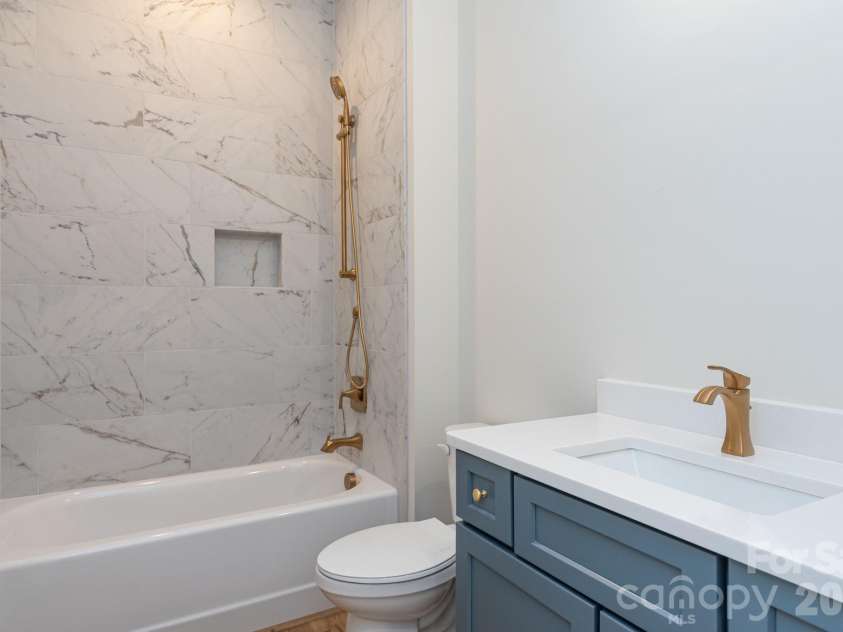 13006 Hazelbrook Lane, Cornelius, NC 28031.  MLS# CAR4333656, YatesRealty ID 1383. 