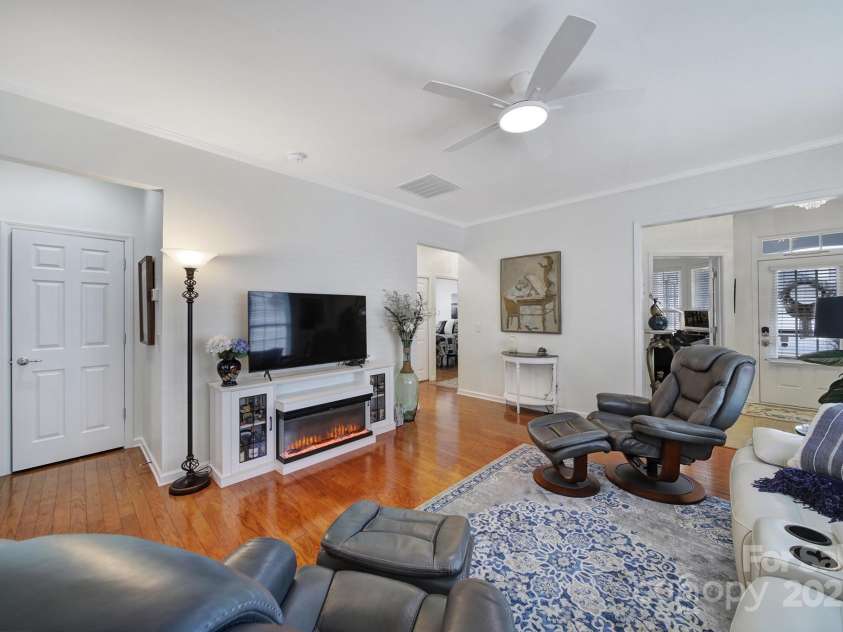 3935 Yosemite Way, Fort Mill, SC 29707.  MLS# CAR4211419, YatesRealty ID 1383. 