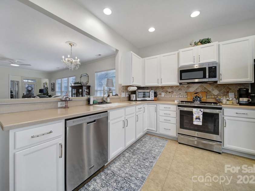 3935 Yosemite Way, Fort Mill, SC 29707.  MLS# CAR4211419, YatesRealty ID 1383. 