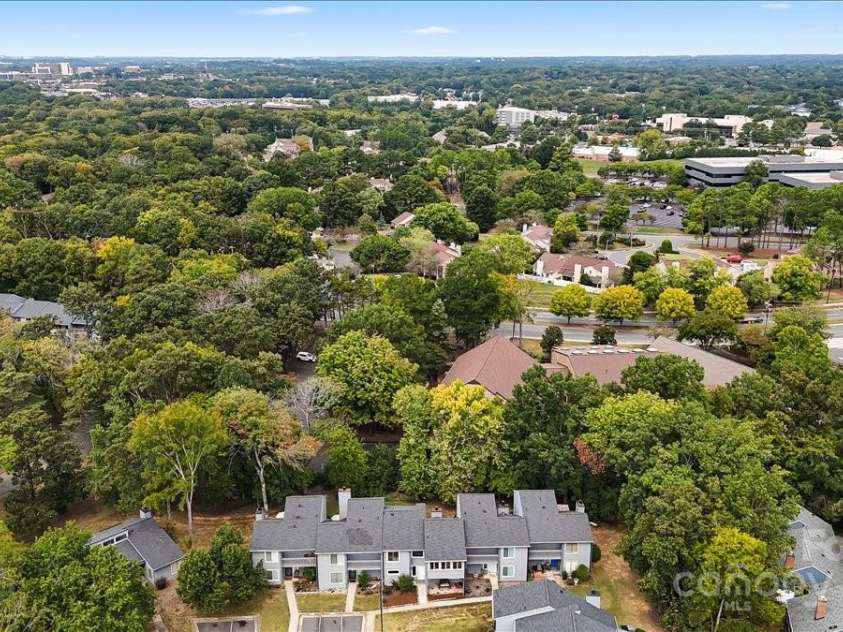 6610 Point Comfort Lane, Charlotte, NC 28226.  MLS# CAR4298567, YatesRealty ID 1383. 