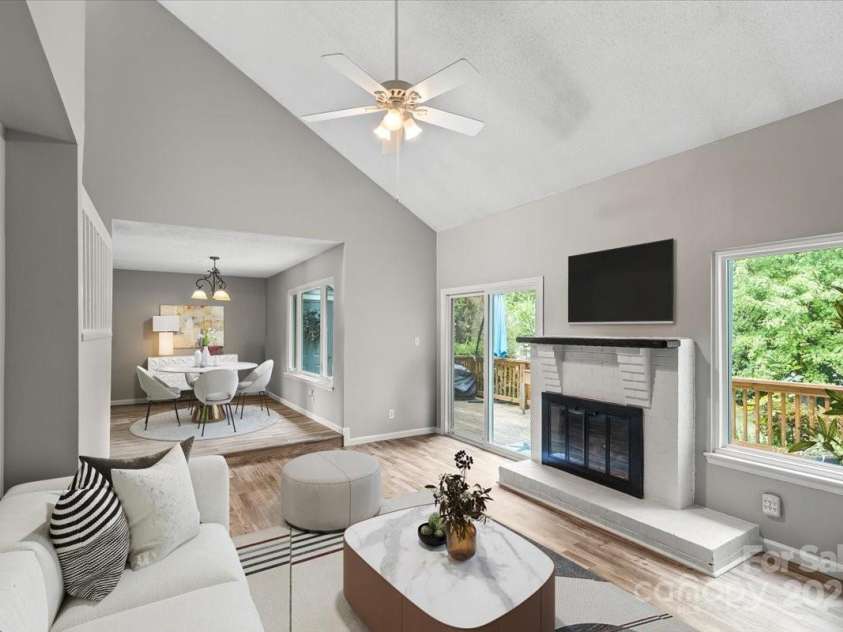 6610 Point Comfort Lane, Charlotte, NC 28226.  MLS# CAR4298567, YatesRealty ID 1383. Living Room (Virtually Staged)