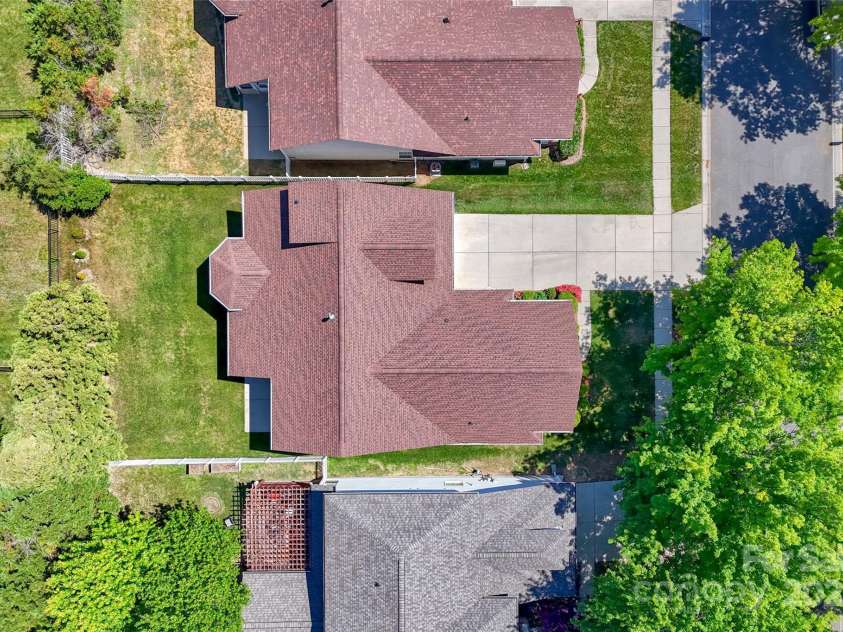 1027 Feather Oak Lane, Matthews, NC 28104.  MLS# CAR4251945, YatesRealty ID 13830. 