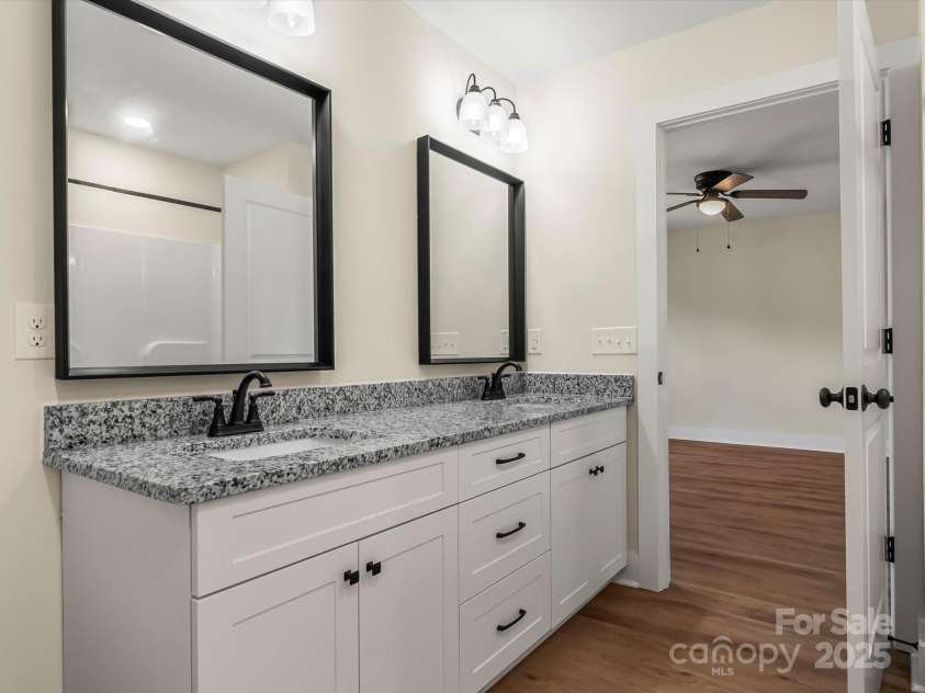 202 Beacon Avenue, Morganton, NC 28655.  MLS# CAR4299210, YatesRealty ID 13830. 