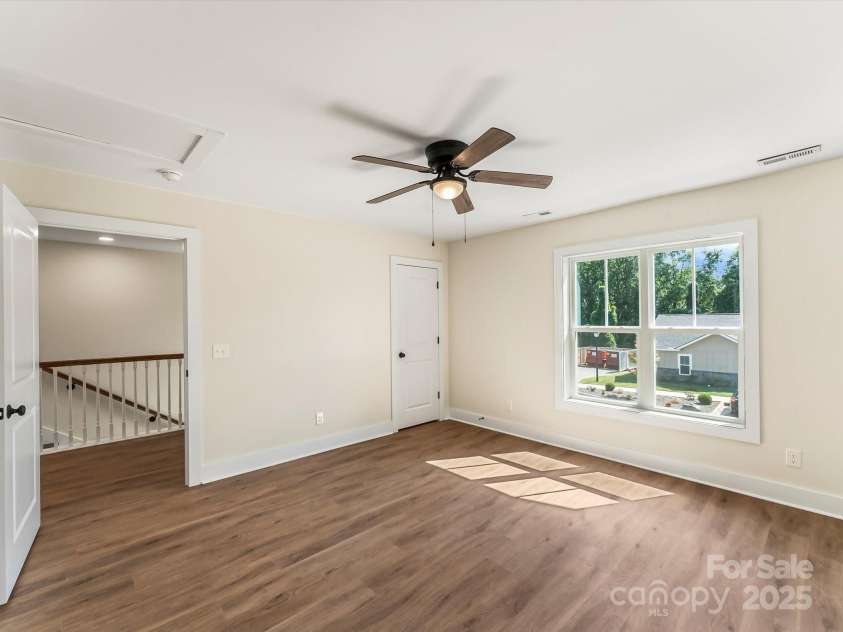 202 Beacon Avenue, Morganton, NC 28655.  MLS# CAR4299210, YatesRealty ID 13830. 