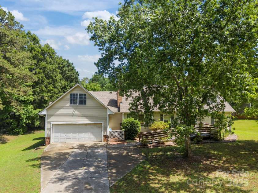 1818 Winfield Drive, Monroe, NC 28110.  MLS# CAR4258532, YatesRealty ID 13831. 