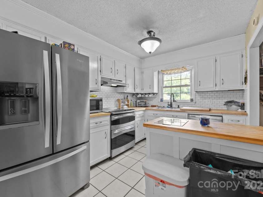 1818 Winfield Drive, Monroe, NC 28110.  MLS# CAR4258532, YatesRealty ID 13831. 