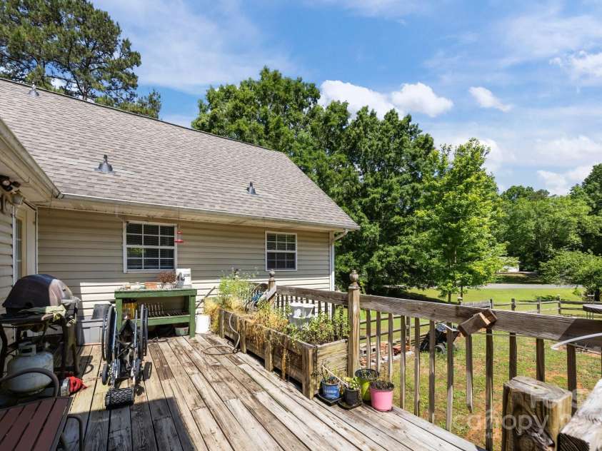 1818 Winfield Drive, Monroe, NC 28110.  MLS# CAR4258532, YatesRealty ID 13831. 