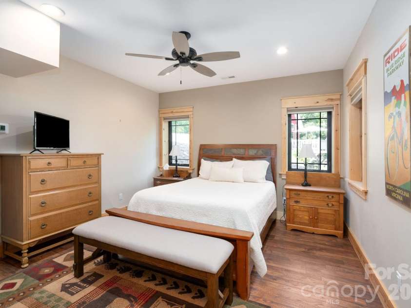 55 Laurel Ridge, Marshall, NC 28753.  MLS# CAR4353005, YatesRealty ID 13833. Daylight infused single bedroom