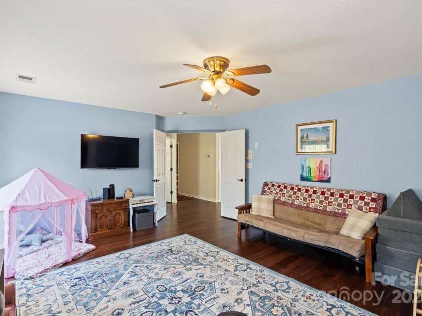 5854 Crimson Oak Court, Harrisburg, NC 28075.  MLS# CAR4242151, YatesRealty ID 13833. 