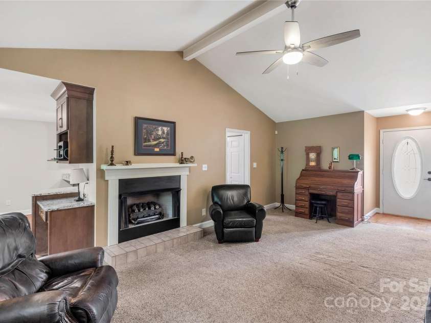 819 Riddle Mill Road, Clover, SC 29710.  MLS# CAR4253724, YatesRealty ID 13835. 