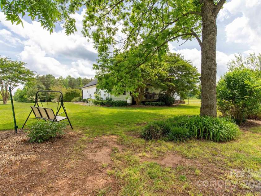 819 Riddle Mill Road, Clover, SC 29710.  MLS# CAR4253724, YatesRealty ID 13835. 