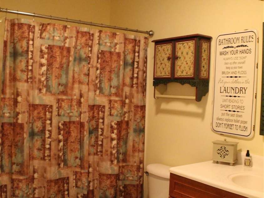 108 Carolina Paradise Road, Rutherfordton, NC 28139.  MLS# CAR4250967, YatesRealty ID 13837. Bathroom