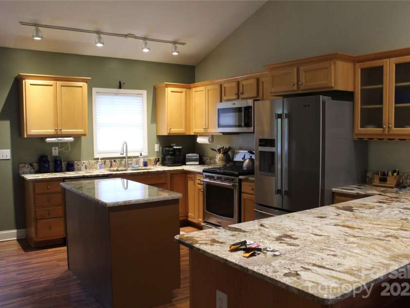 108 Carolina Paradise Road, Rutherfordton, NC 28139.  MLS# CAR4250967, YatesRealty ID 13837. Kitchen