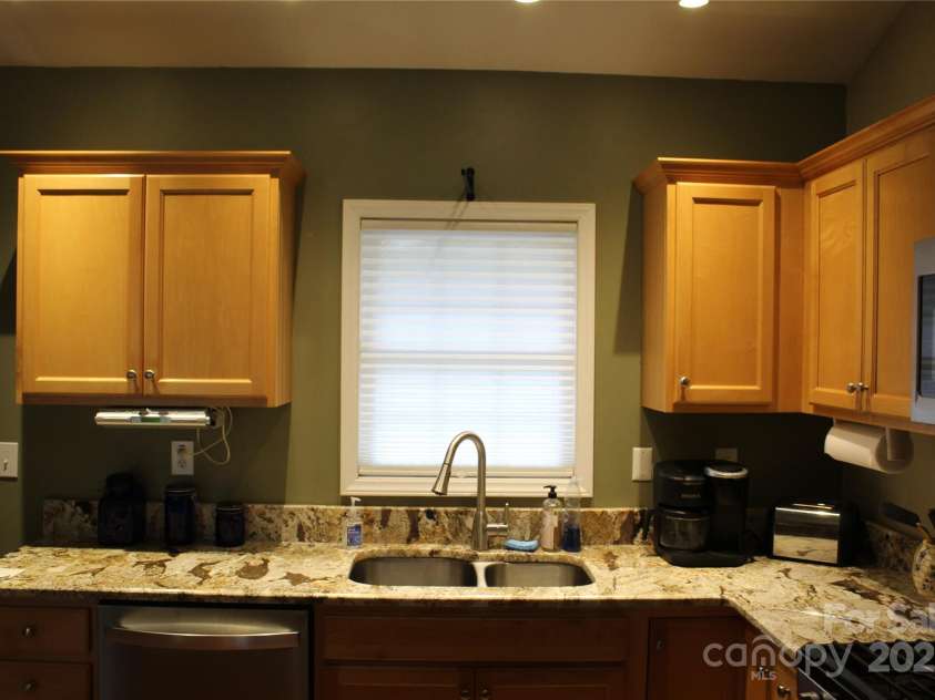 108 Carolina Paradise Road, Rutherfordton, NC 28139.  MLS# CAR4250967, YatesRealty ID 13837. Kitchen