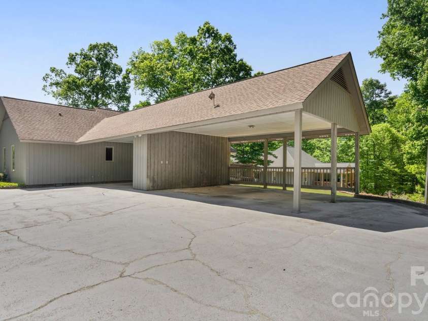 297 Mockingbird Lane, McAdenville, NC 28081.  MLS# CAR4370324, YatesRealty ID 13837. 