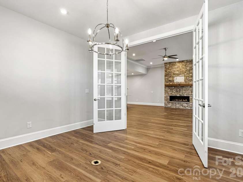 4448 Moxie Way, Charlotte, NC 28215.  MLS# CAR4366157, YatesRealty ID 13838. 