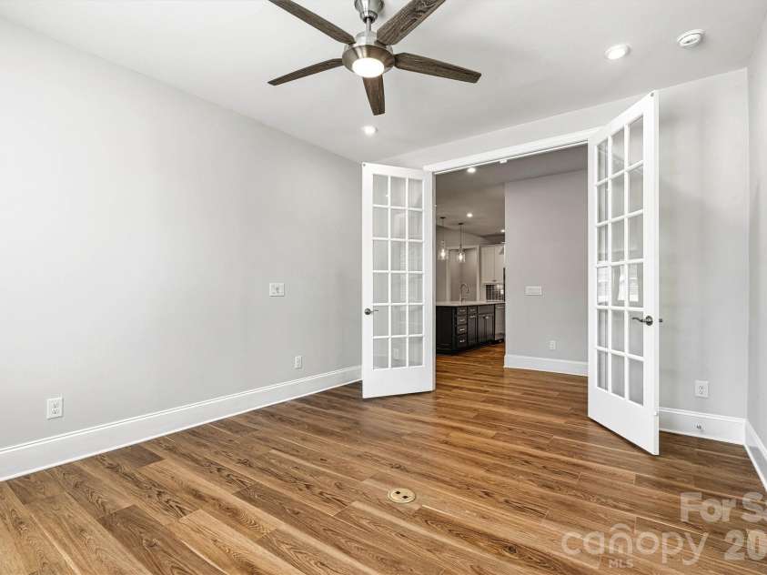 4448 Moxie Way, Charlotte, NC 28215.  MLS# CAR4366157, YatesRealty ID 13838. 