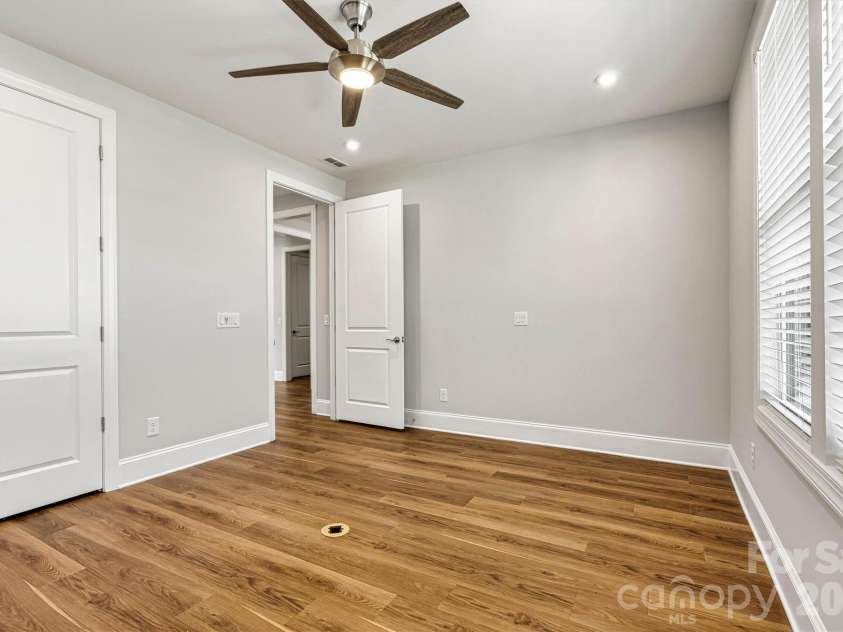 4448 Moxie Way, Charlotte, NC 28215.  MLS# CAR4366157, YatesRealty ID 13838. 