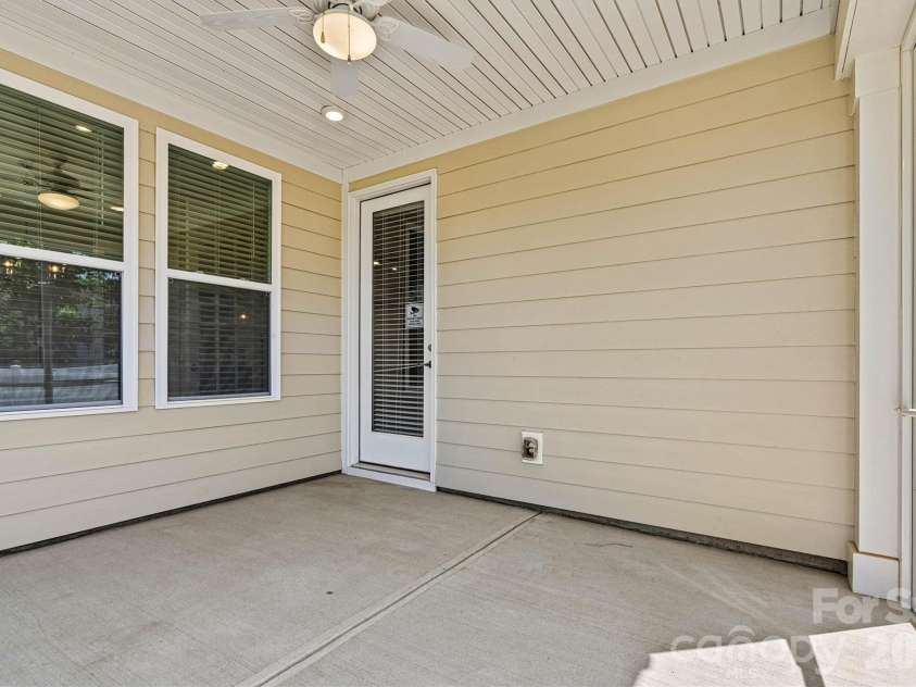 4448 Moxie Way, Charlotte, NC 28215.  MLS# CAR4366157, YatesRealty ID 13838. 