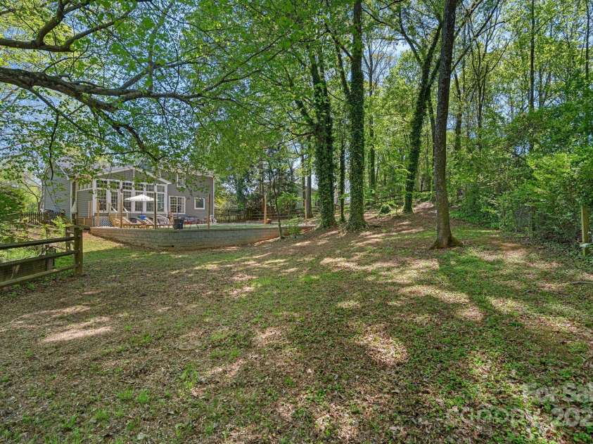 181 Glynwater Drive, Mooresville, NC 28117.  MLS# CAR4243955, YatesRealty ID 13839. 