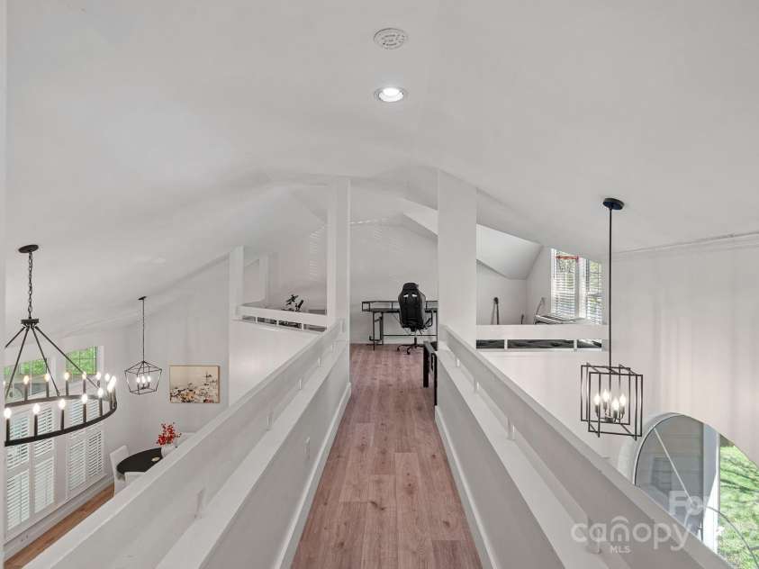 181 Glynwater Drive, Mooresville, NC 28117.  MLS# CAR4243955, YatesRealty ID 13839. Loft