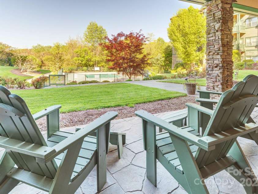 9 Kenilworth Knolls, Asheville, NC 28805.  MLS# CAR4271939, YatesRealty ID 1384. 