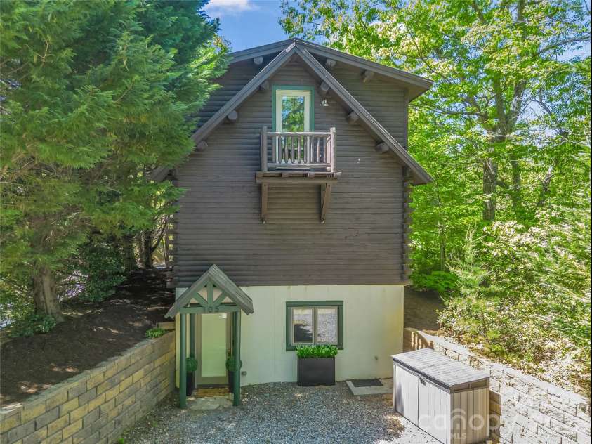 105 Sunset Cove Road, Lake Lure, NC 28746.  MLS# CAR4372362, YatesRealty ID 13840. 